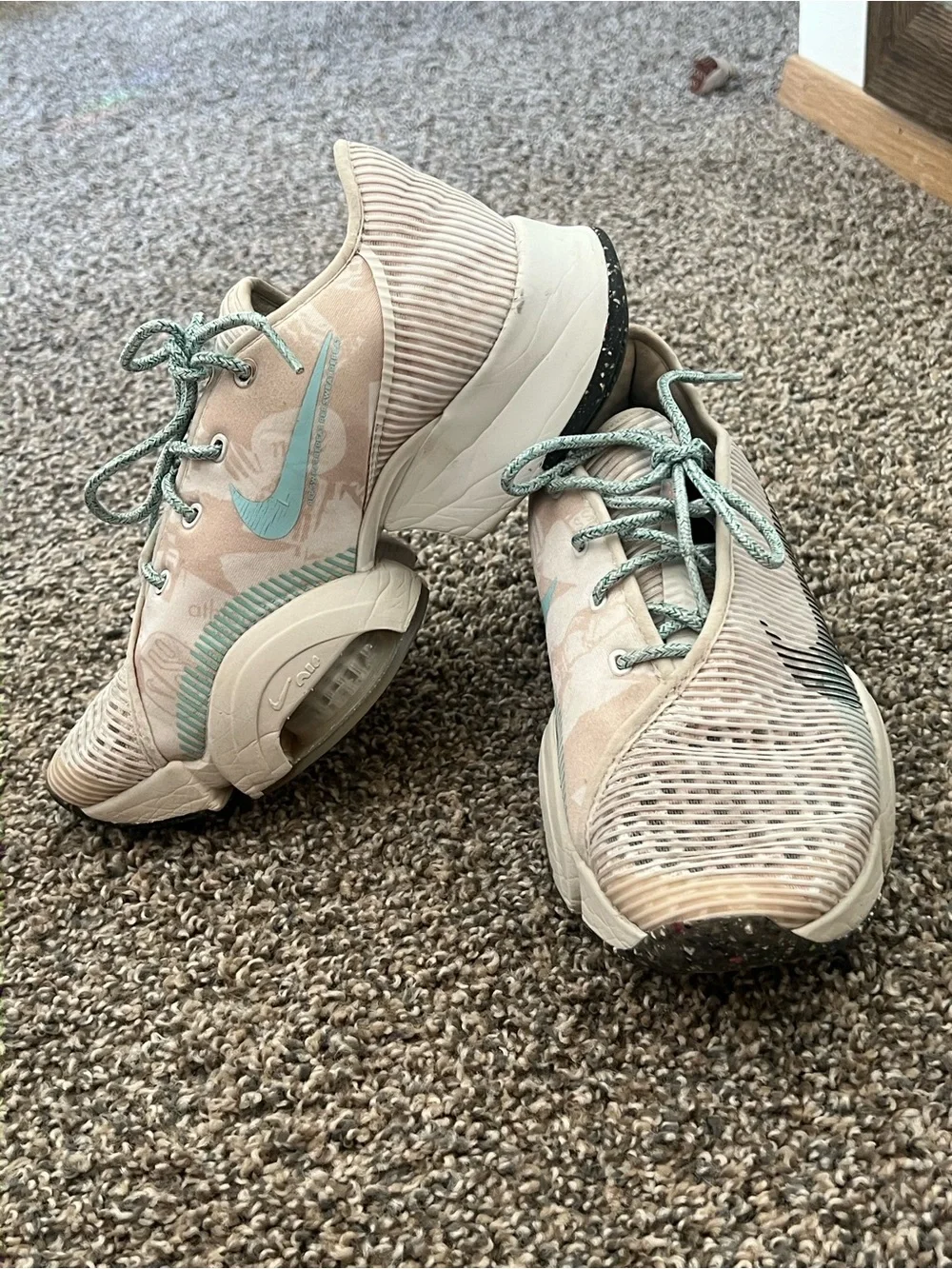 Nike Women's Pale Pink and Teal Athletic Sneakers